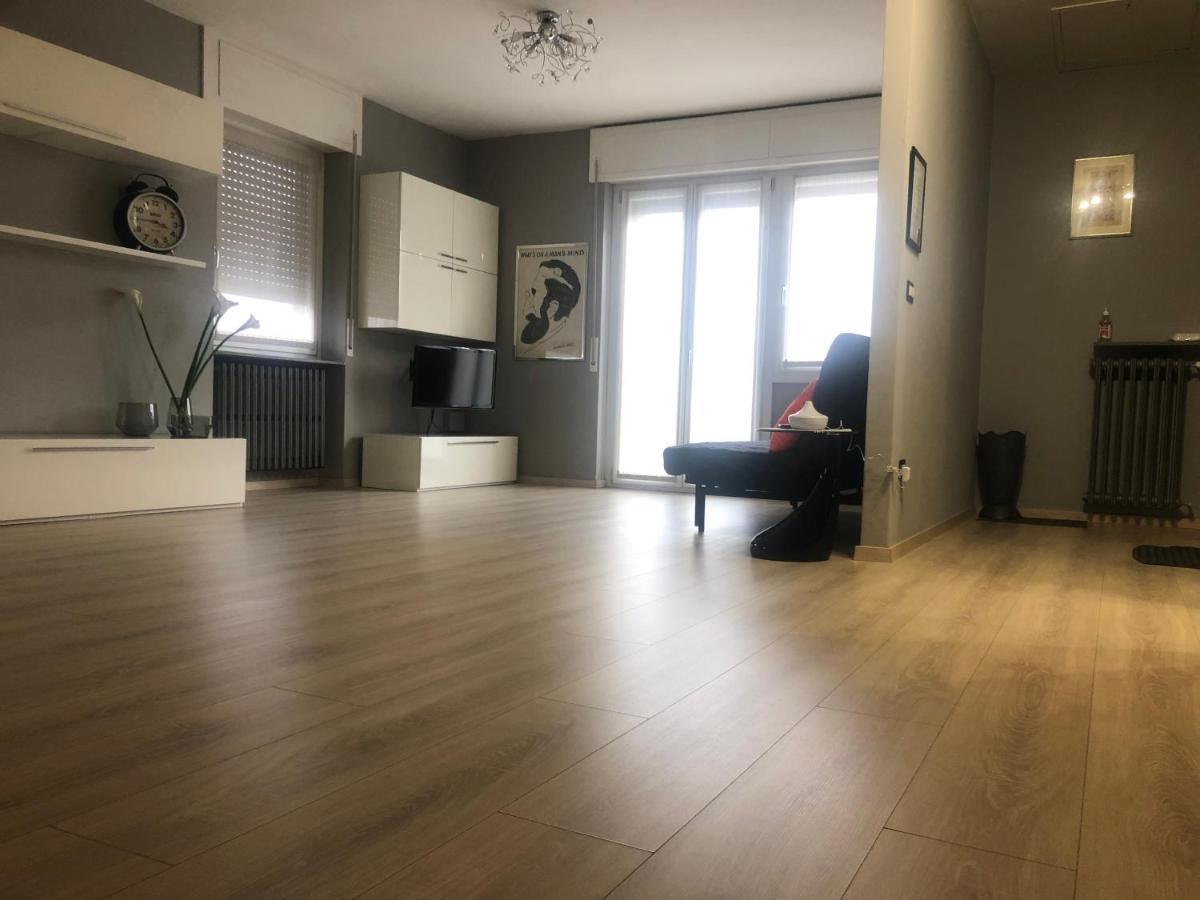 شقة "La Bella Della Cappuccina" Casa Con Parcheggio Interno Gratuito دومودوسولا المظهر الخارجي الصورة