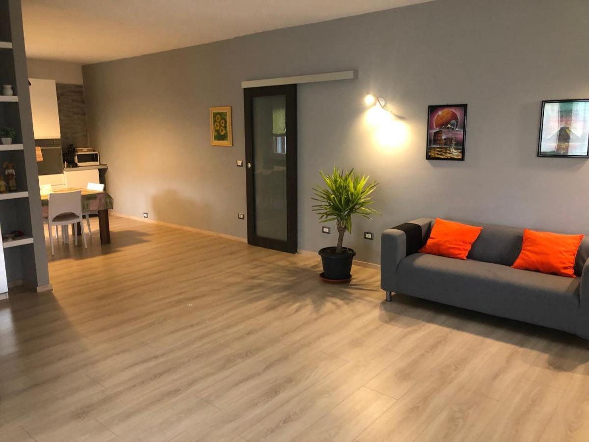 شقة "La Bella Della Cappuccina" Casa Con Parcheggio Interno Gratuito دومودوسولا المظهر الخارجي الصورة